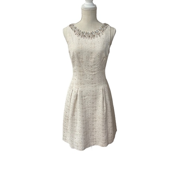 Vince Camuto Beige Gold Embellished Collar A-Line Cocktail Dress size 10 New - Picture 1 of 16